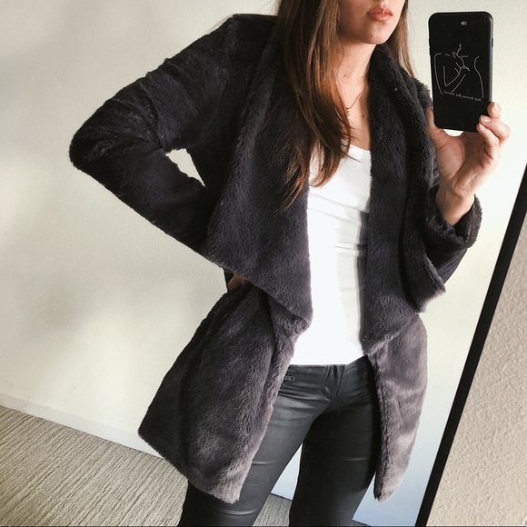 CHARCOAL FAUX FUR CARDIGAN - Picture 4 of 7